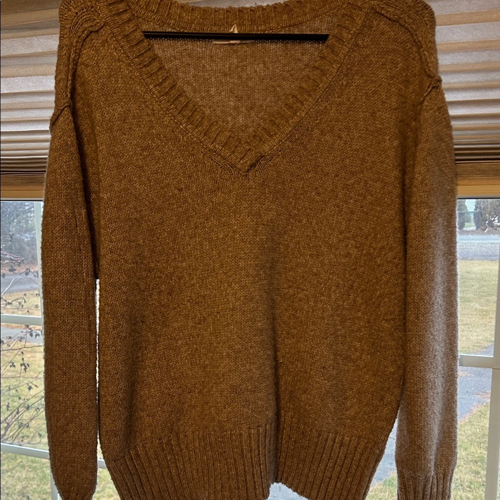 Cozy light brown  V-Neck Sweater